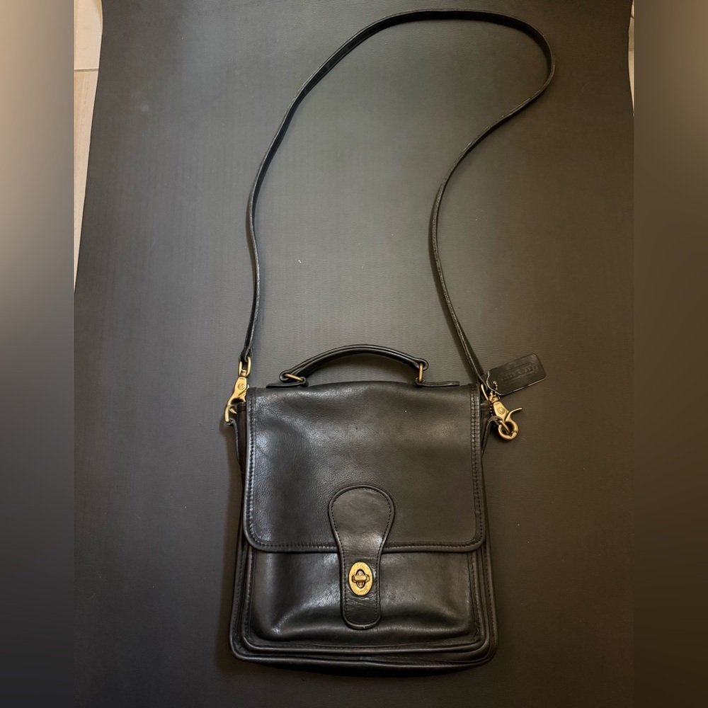 Vintage COACH Station Bag 5130 Black
Made in USA 🇺🇸